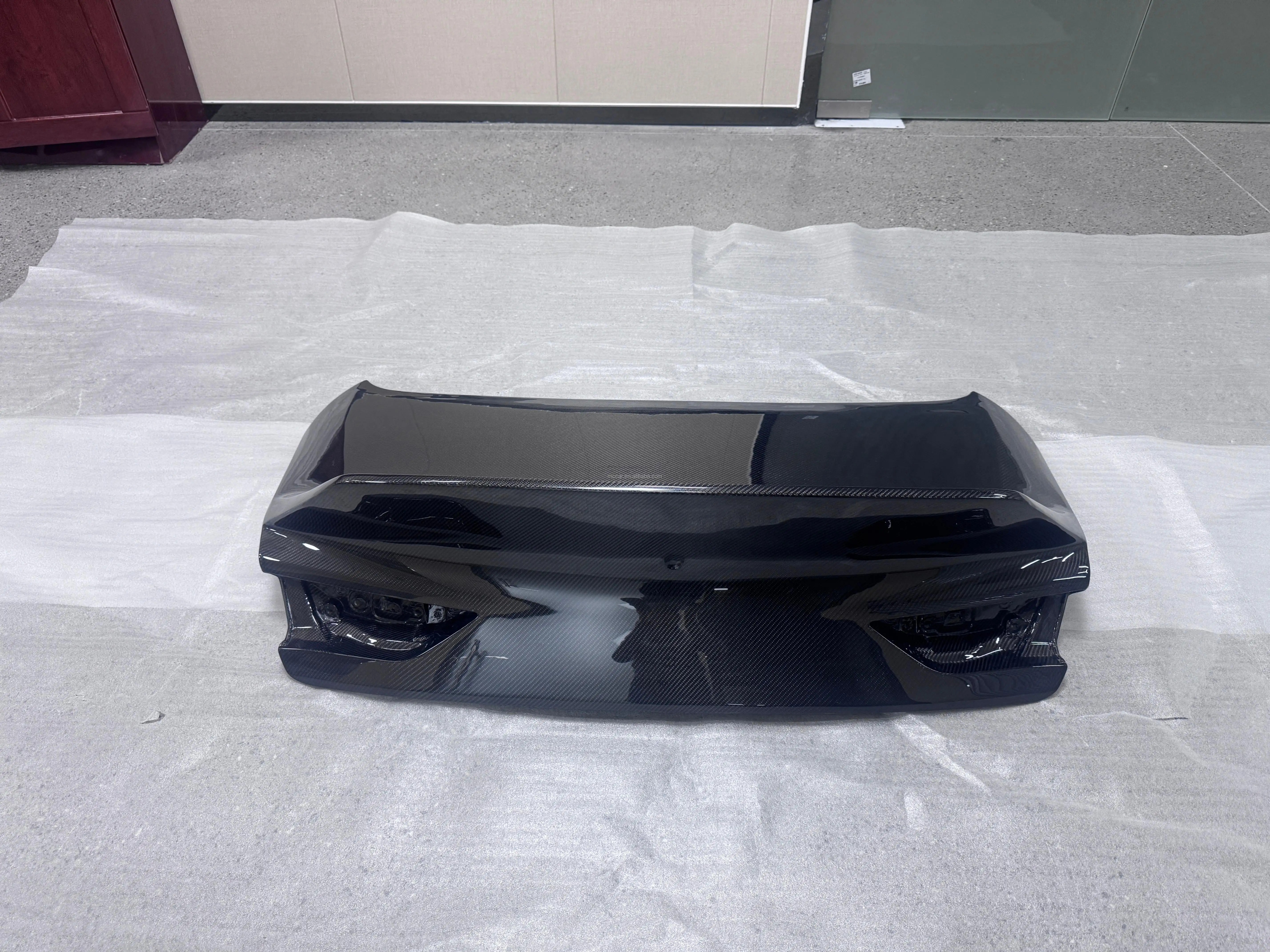 High Glossy Carbon Fiber Rear Trunk Accessory for Infiniti Q60 Trunk Boot Lid Cover Hood